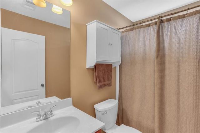 1006 Silver Thorne Drive, Loganville, GA 30052