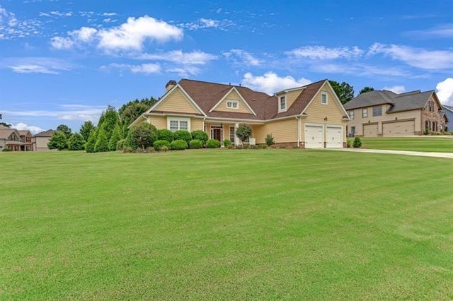 1006 Silver Thorne Drive, Loganville, GA 30052