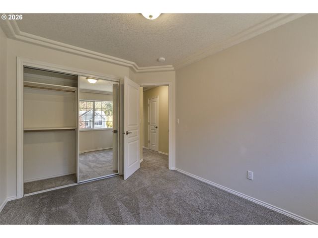 1536 Ne PARKSIDE Dr, Hillsboro, OR 97124