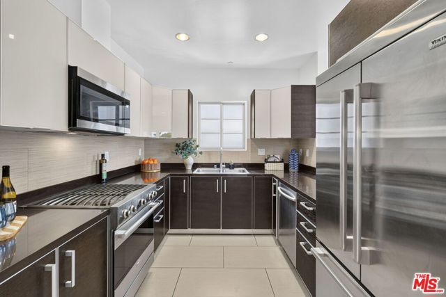 125 S Sweetzer Avenue PH2A, Los Angeles, CA 90048