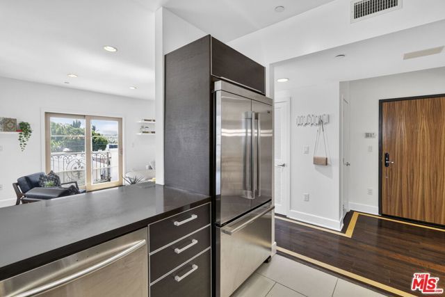 125 S Sweetzer Avenue PH2A, Los Angeles, CA 90048