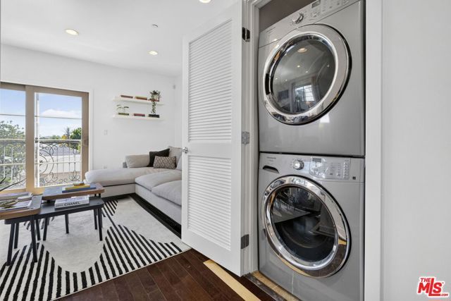 125 S Sweetzer Avenue PH2A, Los Angeles, CA 90048