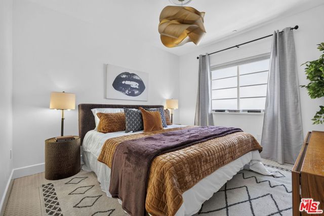125 S Sweetzer Avenue PH2A, Los Angeles, CA 90048