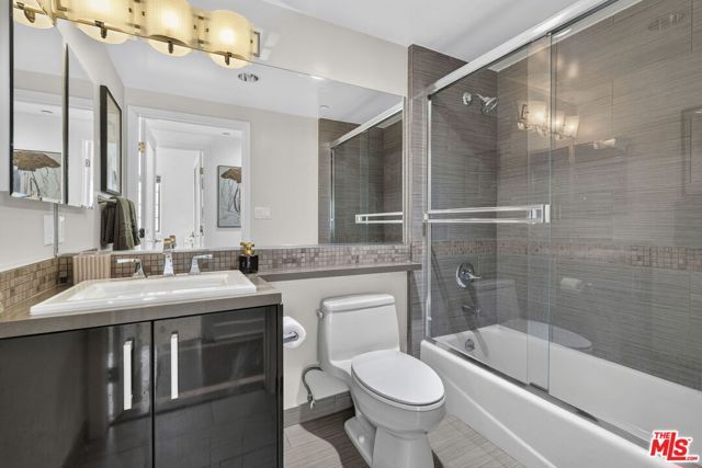 125 S Sweetzer Avenue PH2A, Los Angeles, CA 90048
