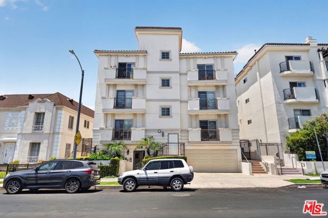 125 S Sweetzer Avenue PH2A, Los Angeles, CA 90048