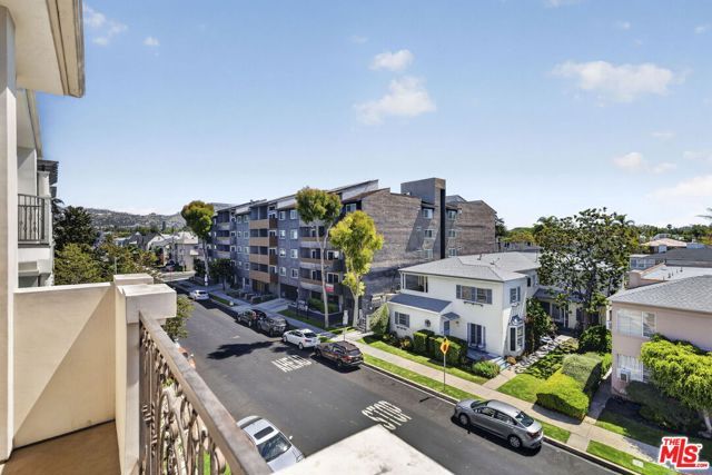 125 S Sweetzer Avenue PH2A, Los Angeles, CA 90048
