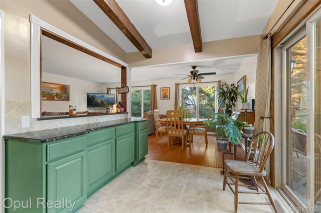 5885 Cedar Knoll Drive, Brighton, MI 48116