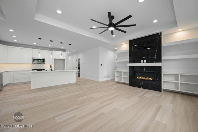 2609 W Longview Circle, Wasilla, AK 99654