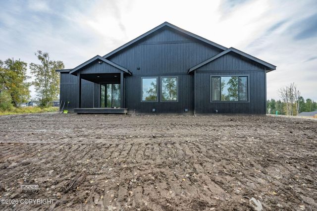 2609 W Longview Circle, Wasilla, AK 99654