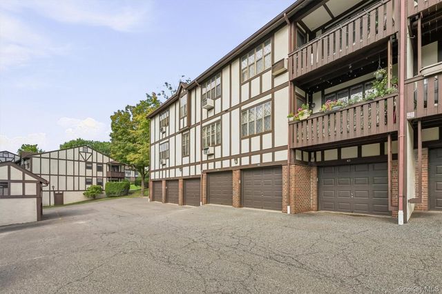 631 Sierra Vista Lane, Valley Cottage, NY 10989