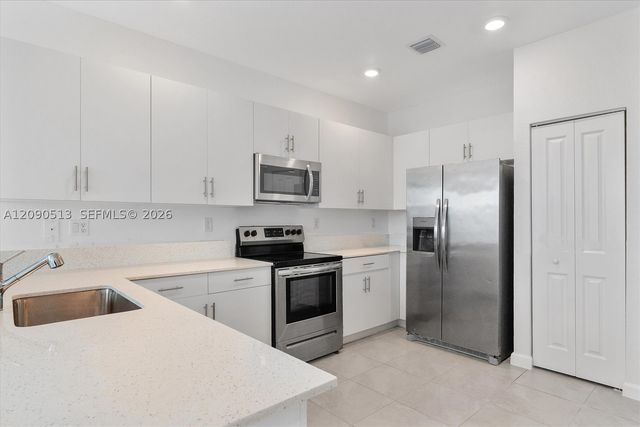 13361 SW 287th St, Homestead, FL 33033