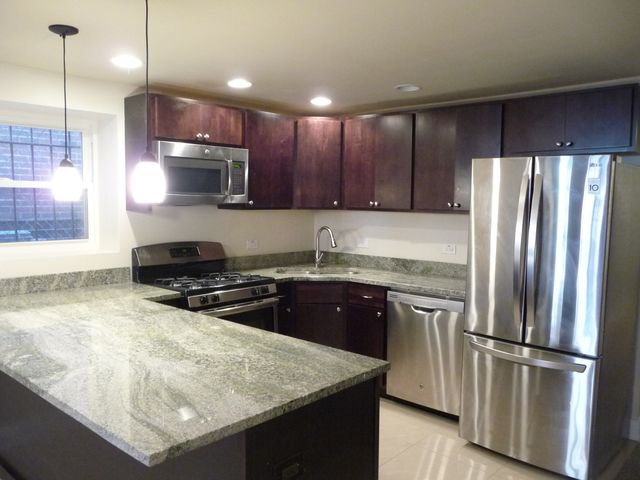 1803 W Superior Street GDN, Chicago, IL 60622