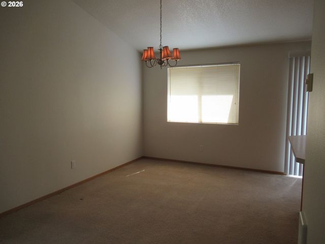 8347 Ne 54TH St, Vancouver, WA 98662