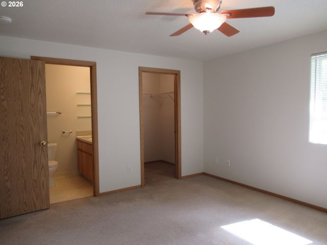 8347 Ne 54TH St, Vancouver, WA 98662