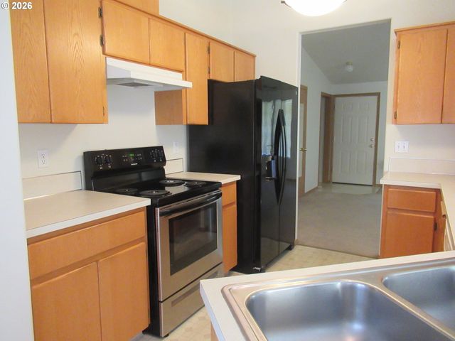 8347 Ne 54TH St, Vancouver, WA 98662