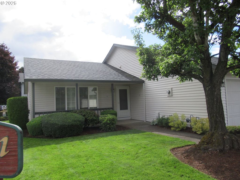 8347 Ne 54TH St, Vancouver, WA 98662