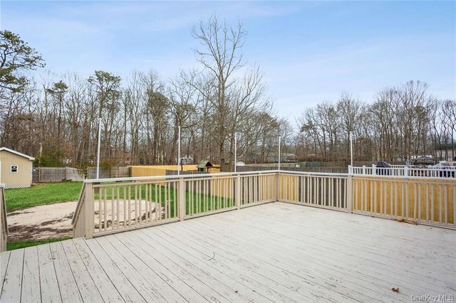 11 The Green, Shirley, NY 11967