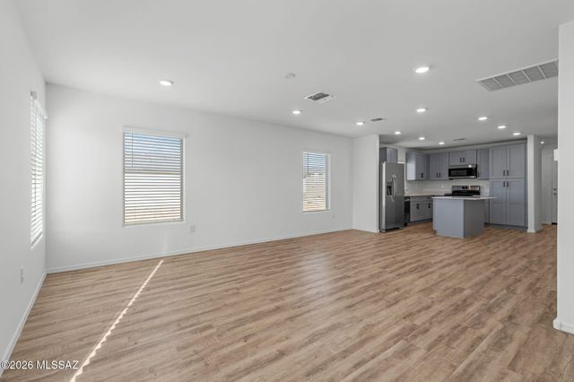 10443 W Guildford Lane, Marana, AZ 85653