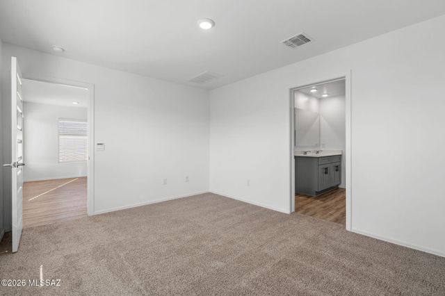 10443 W Guildford Lane, Marana, AZ 85653