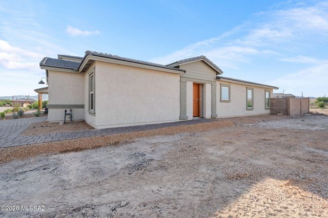 10443 W Guildford Lane, Marana, AZ 85653