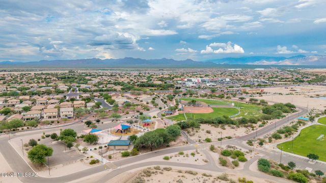 10443 W Guildford Lane, Marana, AZ 85653