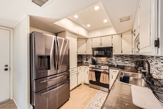 2748 Heritage Circle, Las Vegas, NV 89121