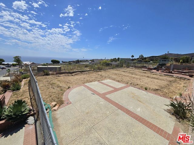 3747 Seahorn Drive, Malibu, CA 90265