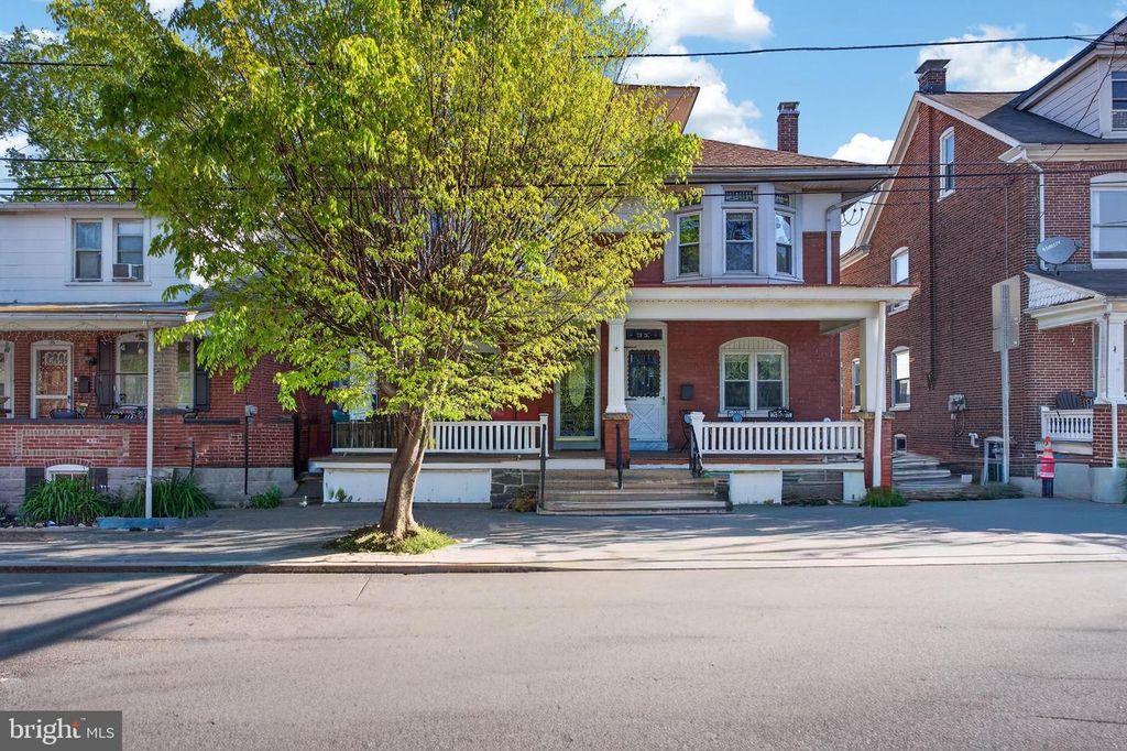 33 W 2ND ST, Pottstown, PA 19464