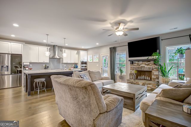 39 Boardwalk, Sharpsburg, GA 30277