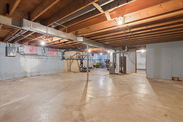 22720 Ridgeway Avenue, Richton Park, IL 60471