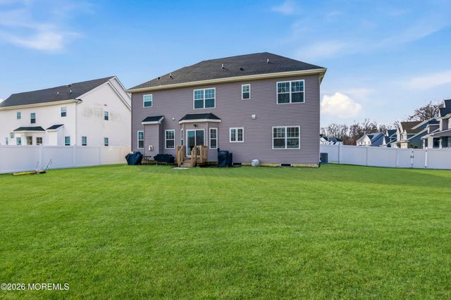 4 Tasha Lane, Howell, NJ 07731