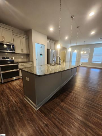 763 Sterling Drive, Boiling Springs, SC 29316