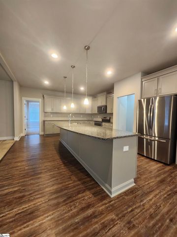 763 Sterling Drive, Boiling Springs, SC 29316