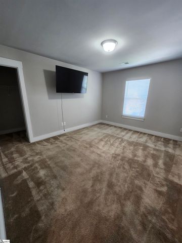 763 Sterling Drive, Boiling Springs, SC 29316