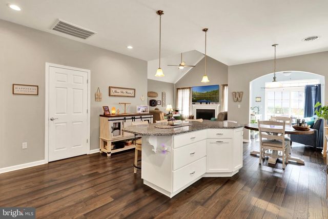 7 CEDARCREST LN, Oley, PA 19547