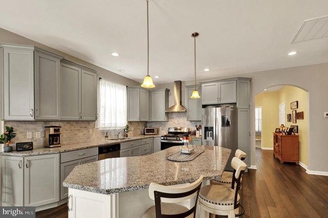 7 CEDARCREST LN, Oley, PA 19547
