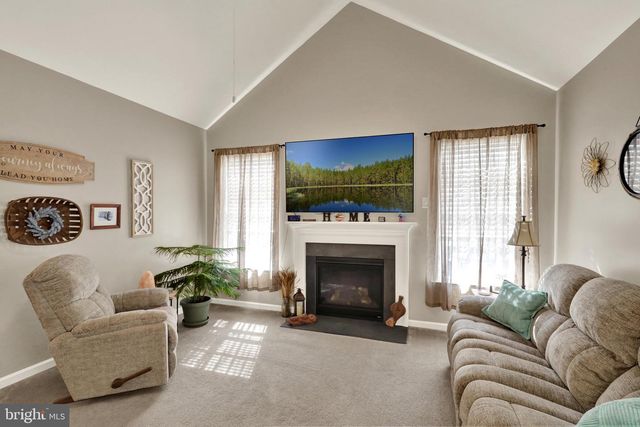 7 CEDARCREST LN, Oley, PA 19547