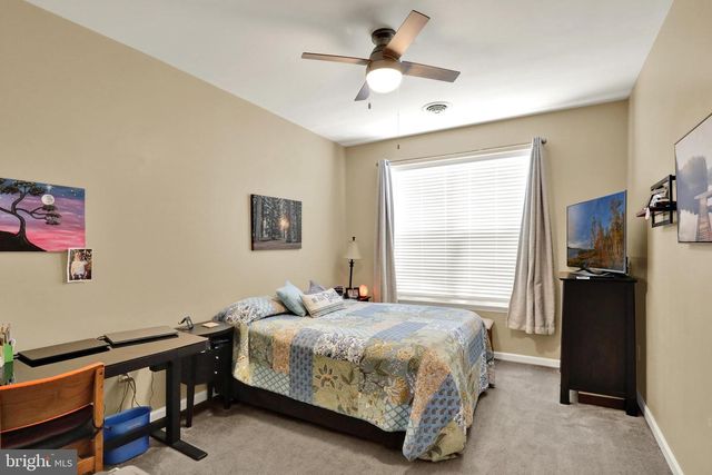 7 CEDARCREST LN, Oley, PA 19547