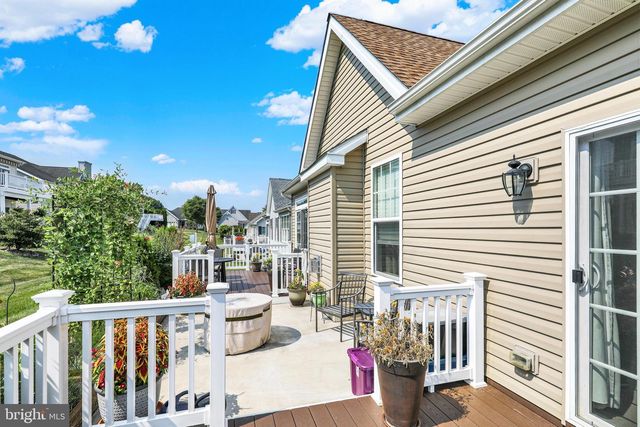 7 CEDARCREST LN, Oley, PA 19547