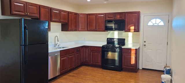 9 Alban St 3, Boston, MA 02124