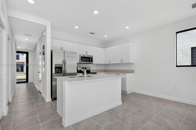 13862 SW 262nd 13862, Homestead, FL 33032