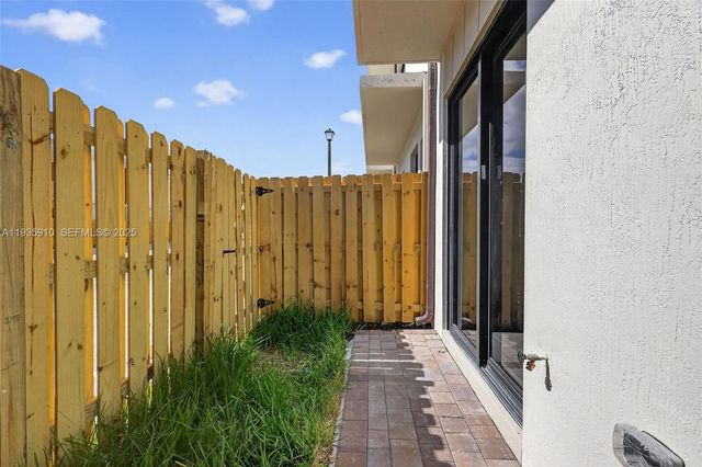 13862 SW 262nd 13862, Homestead, FL 33032