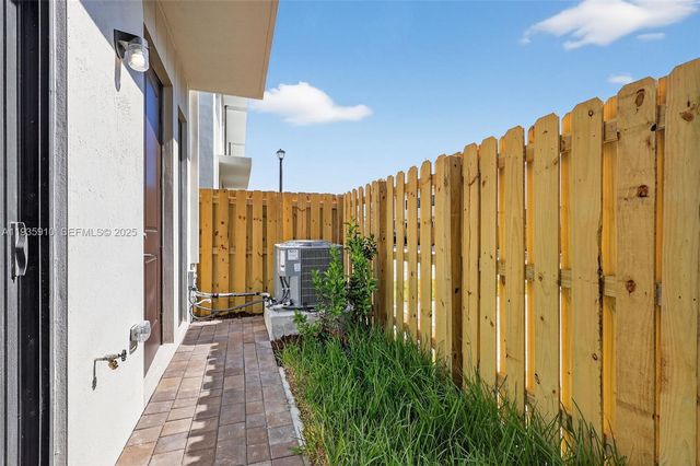 13862 SW 262nd 13862, Homestead, FL 33032