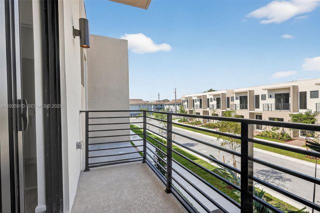 13862 SW 262nd 13862, Homestead, FL 33032