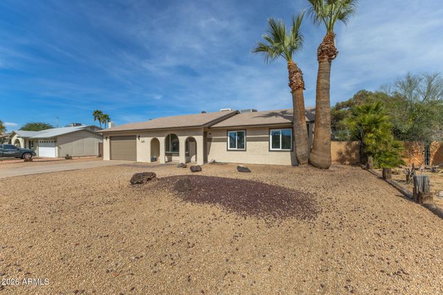 3020 W MURIEL Drive, Phoenix, AZ 85053