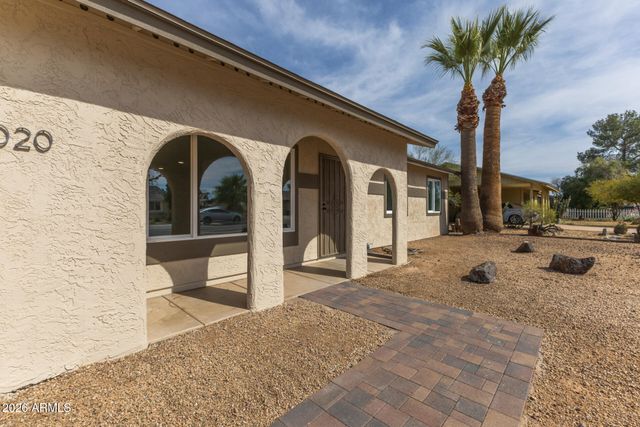 3020 W MURIEL Drive, Phoenix, AZ 85053