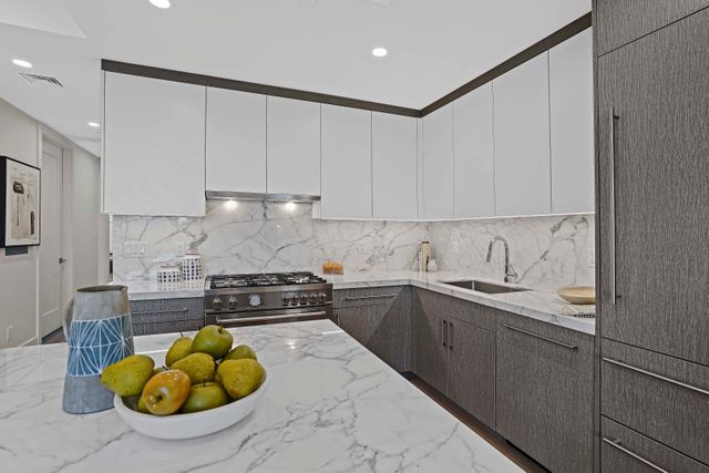 2131 Shore Blvd Unit 1B, New York City, NY 11105
