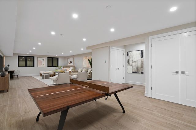 2131 Shore Blvd Unit 1B, New York City, NY 11105