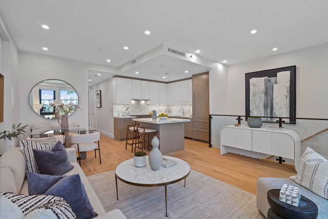 2131 Shore Blvd Unit 1B, New York City, NY 11105