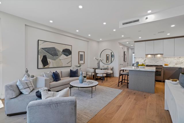 2131 Shore Blvd Unit 1B, New York City, NY 11105